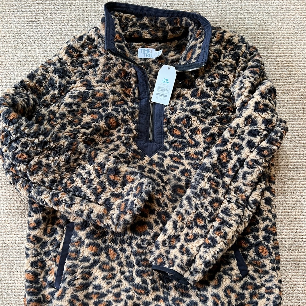 NWT - Time and Tru Sherpa -  leopard print pullover - size Large